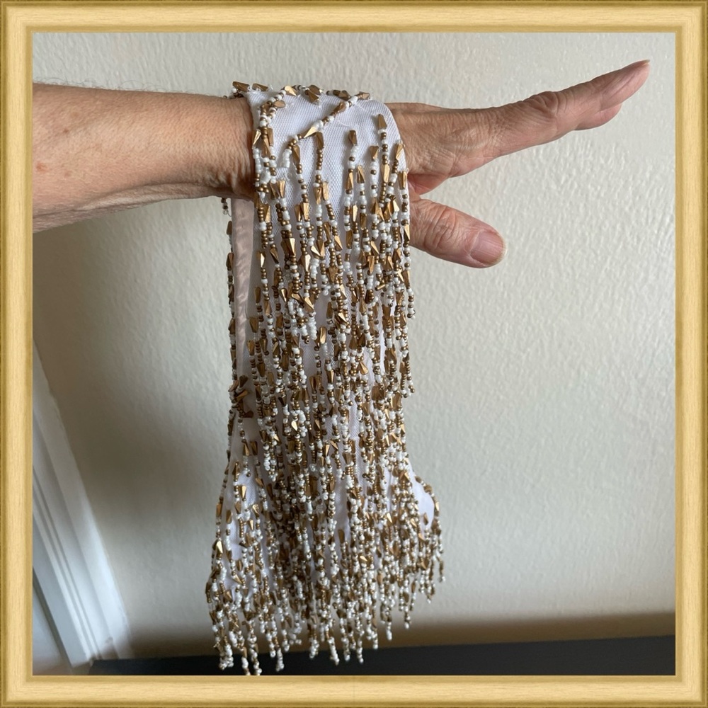 Vintage Moyna Hand beaded wristlet bag